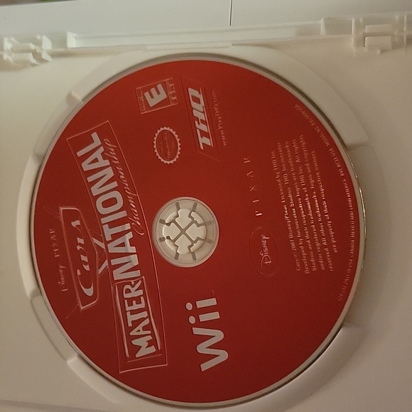 Cars - MaterNational - Wii Game No Visable Stratches Original Case & Papers - Picture 4 of 5